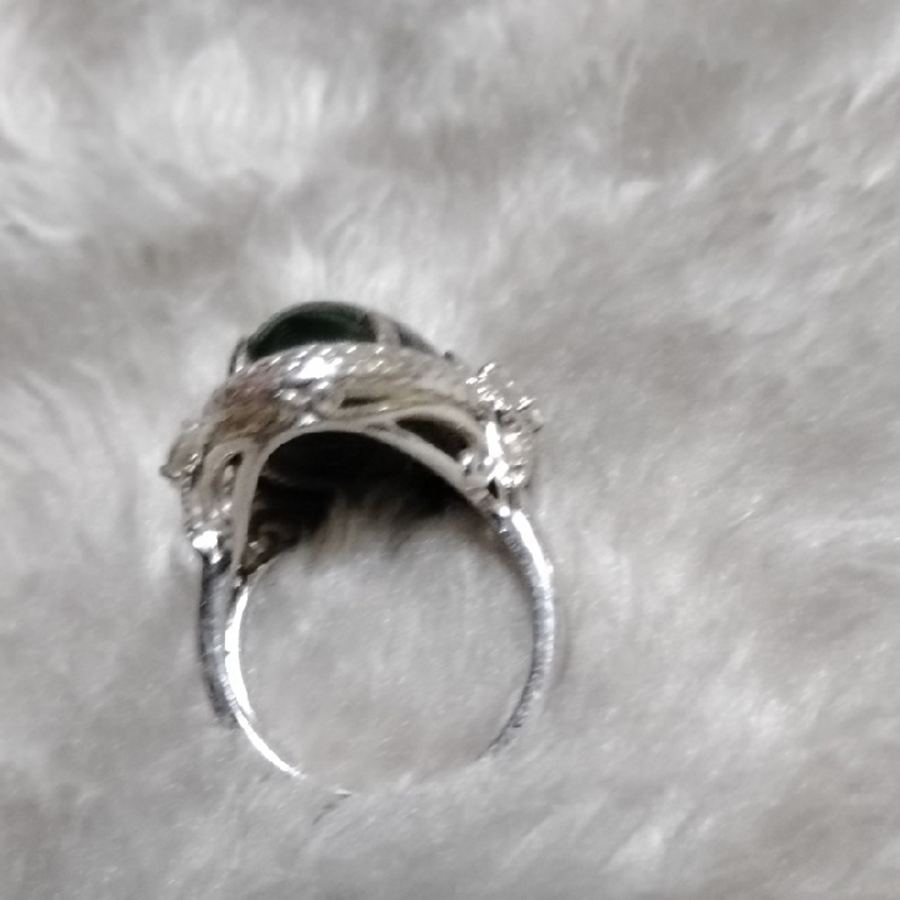 Elegant Green Malichite Stone Sterling Silver Ring Size 7 Or 8 - Picture 5 of 6